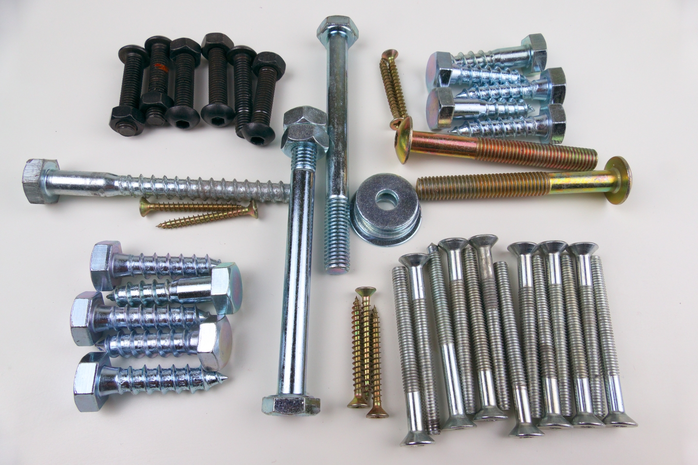 Csavar fajták összehasonlítása